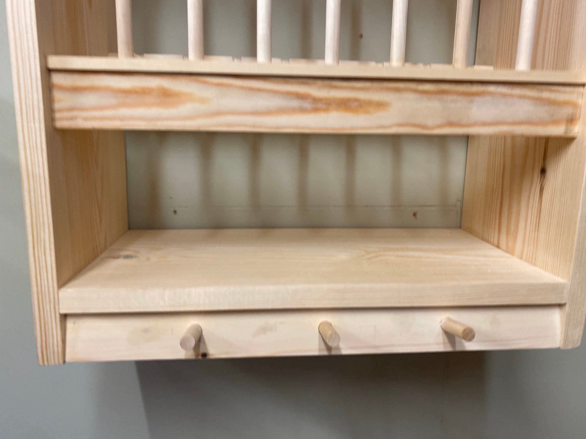 The Waingrove double handmade plate rack storage