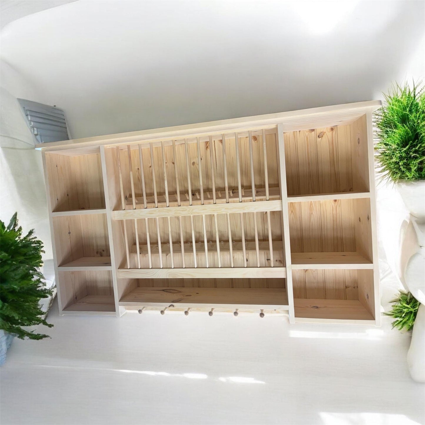The Banbury handmade plate rack storage
