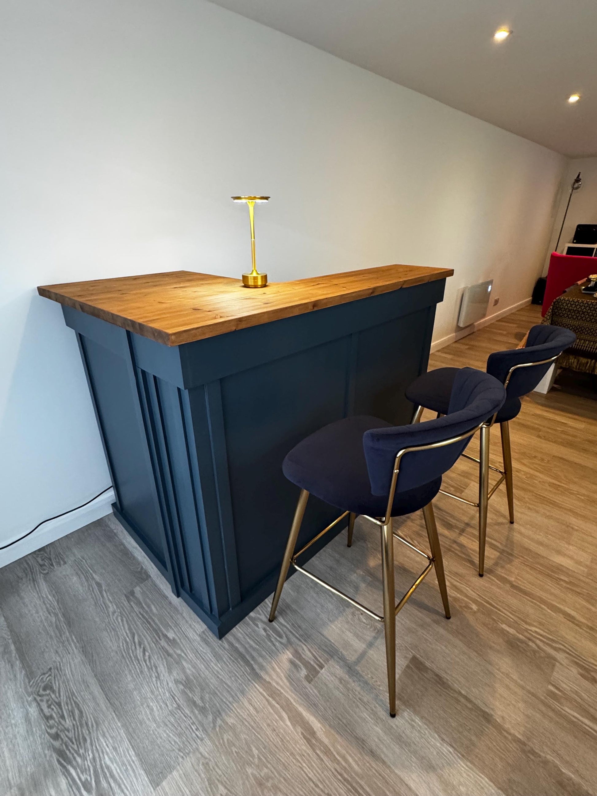 The Dunsley 900mm Deep Premium Bar with fridge space - finished in any farrow and ball colour can made left or right handed